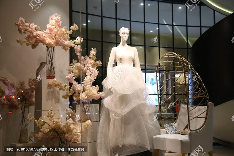 婚纱店橱窗,服饰鞋帽,生活百科,摄影,汇图网www.huitu.com