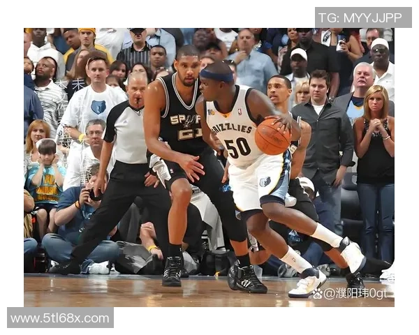 骑士与雄鹿激战12月20日球迷期待精彩对决与巅峰对抗